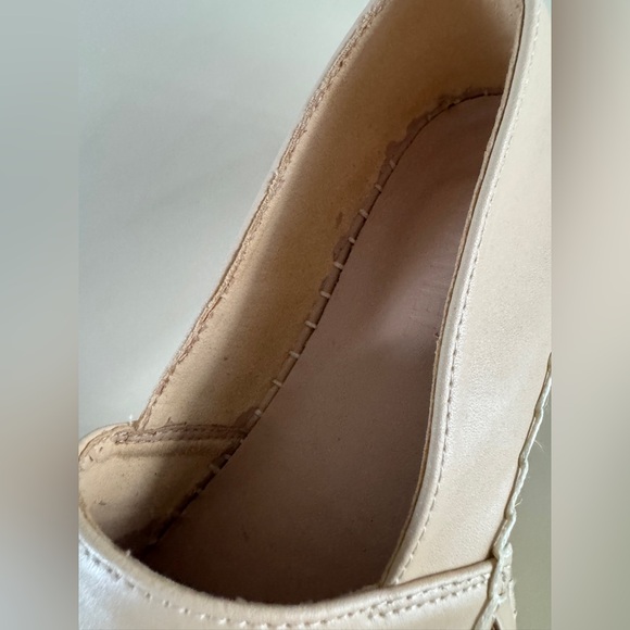 Chanel Beige & Black CC Cap Toe Espadrilles – EU 36/37 - Picture 11 of 13